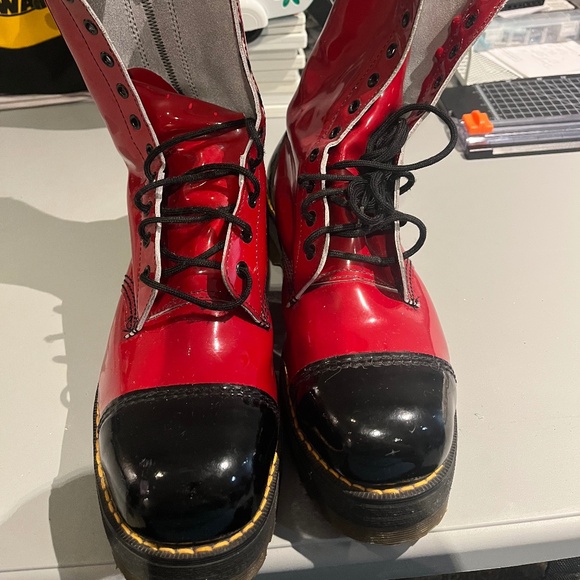 Vintage Dr. Martens Patent Leather Red & Black, Women's size 10 US - Picture 1 of 16